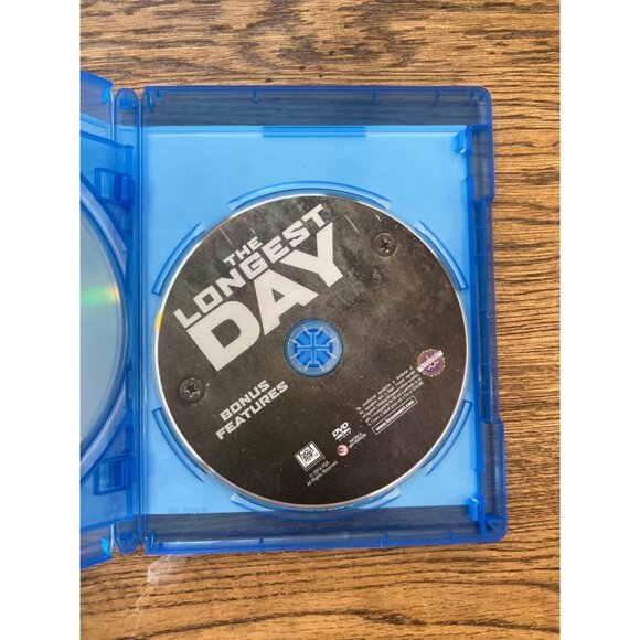 The Longest Day Blu-Ray + DVD 1962 War Film  John Wayne Robert Mitchum Pre-Owned - Picture 5 of 5